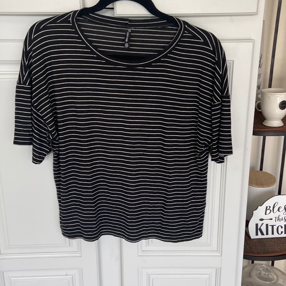 7Day WKND Tops - 7Day WKND T-shirt